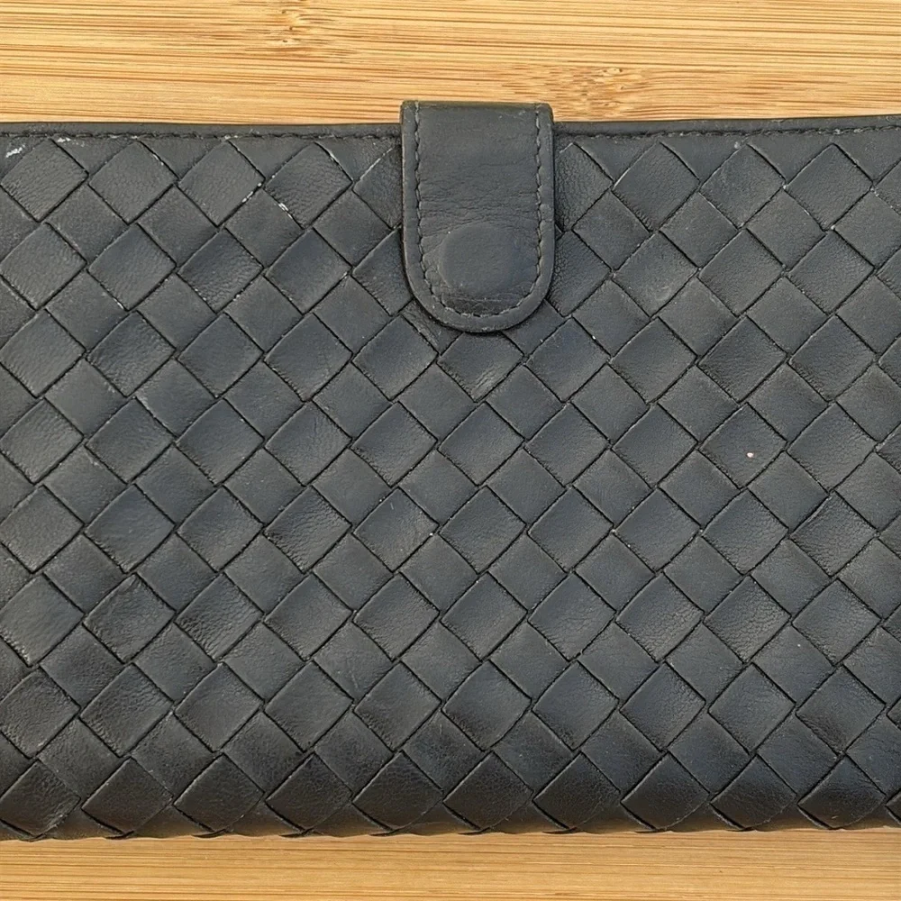 Bottega Veneta Black Leather Woven Bifold Wallet Snap Close Vintage Italy Luxury